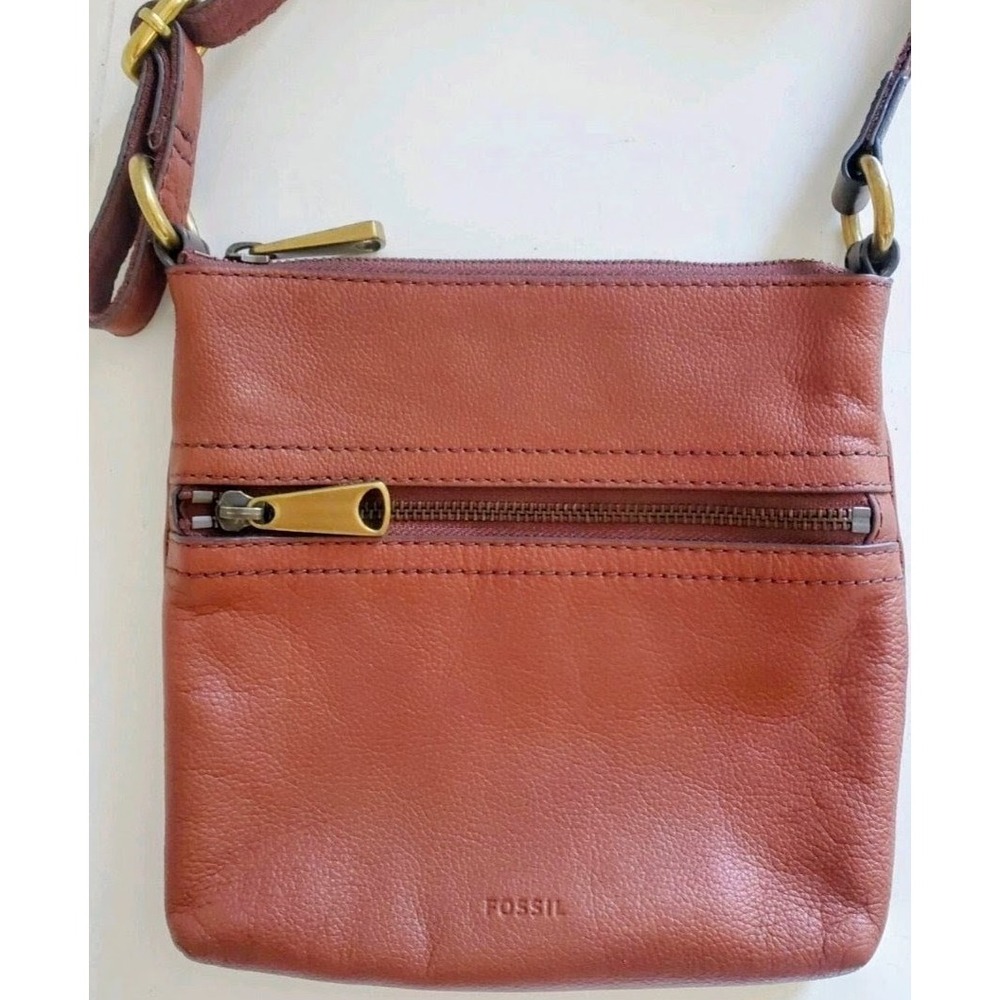 Fossil Voyager SM Crossbody Bag Brown Leather Small Messenger Brass Hardware - Picture 4 of 10